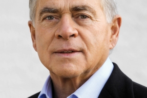 François Patriat, élu co-président de l'Association nationale des élus de la vigne et du vin (ANEV)
