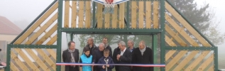 GEMEAUX INAUGURE SON TERRAIN MULTISPORTS.