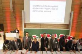 Première conférence du dialogue social régional.