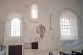 Des vitraux colorés pour l'église de Lantenay.