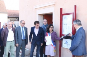 La commune de Trochères reçoit le prix départemental du concours des Rubans du Patrimoine