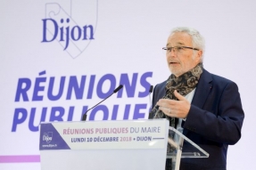 La « démocratie active » de François Rebsamen