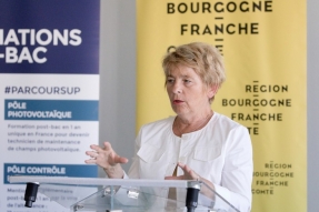 Marie-Guite Dufay présente les actions de la Région en direction des lycées et des élèves
