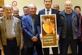 Le Vase de Vix s'affiche sur l'Autoroute A5