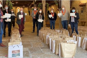 #covid19 #solidarite : Le Clos de Vougeot et les cadets de bourgogne mobilisés pour soutenir et encourager les personnels soignants