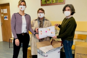 Le Département distribue des masques de protection aux élèves des collèges Monge, Jules Ferry et Saint-Coeur à Beaune 