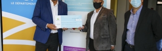 Remise d'un chèque "Energie" de 15 000 euros par le SICECO au Département de la Côte-d'Or