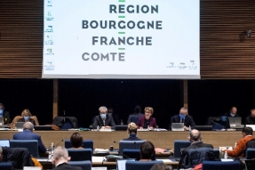 Les élus de la Région Bourgogne-Franche-Comté, réunis en session budgétaire