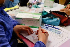 Nouvelle distribution de masques aux collégiens