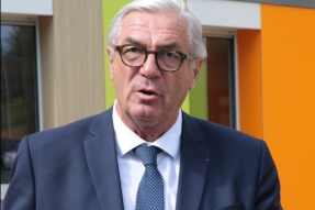 Le Département se mobilise pour dynamiser le recrutement de personnels pour les vendanges ainsi que l'animation et l'accueil dans le péri et l'extra-scolaire