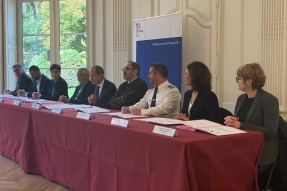 La ville de Dijon et ses partenaires renforcent leur coopération pour veiller à la sécurite et au bien vivre ensemble dans le parc HLM