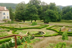 Au fil de l'eau et des chemins... j'ai poussé la porte du jardin de Barbirey !