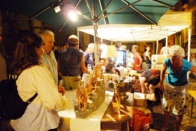 Les marchés nocturnes ont le vent en poupe !