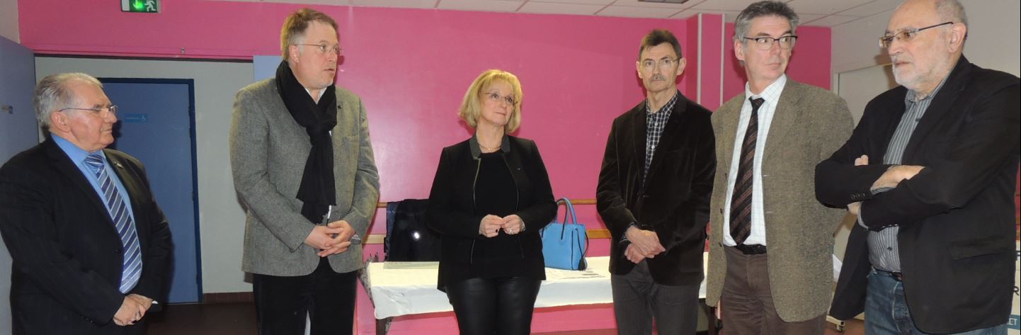 Nuit de l&rsquo;Eau &agrave; Chen&ocirc;ve, EDF remet un ch&egrave;que de 3 600 &euro; &agrave; l'UNICEF