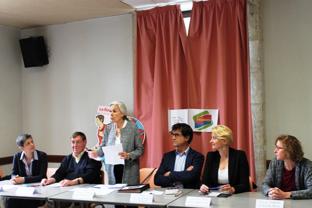 ECHO DES COMMUNES GUIDE DU ROUTARD MARIE QUIQUEMELLE 2016