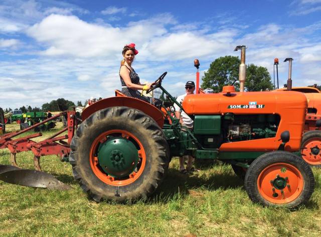 SOMBERNON DANS LE RETRO 2016 MARIE QUIQUEMELLE