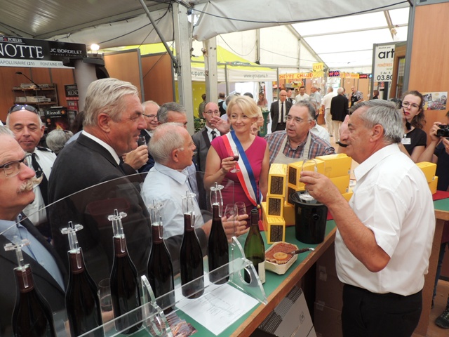 FOIRE DE MONTBARD 2016 MARIE QUIQUEMELLE POUR ECHO DES COMMUNES