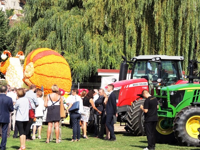 FOIRE DE MONTBARD 2016 MARIE QUIQUEMELLE POUR ECHO DES COMMUNES