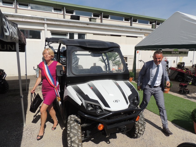 FOIRE DE MONTBARD 2016 MARIE QUIQUEMELLE POUR ECHO DES COMMUNES