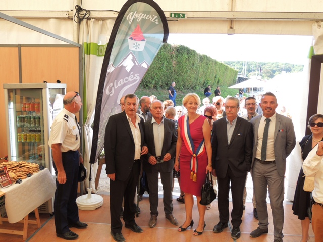 FOIRE DE MONTBARD 2016 MARIE QUIQUEMELLE POUR ECHO DES COMMUNES