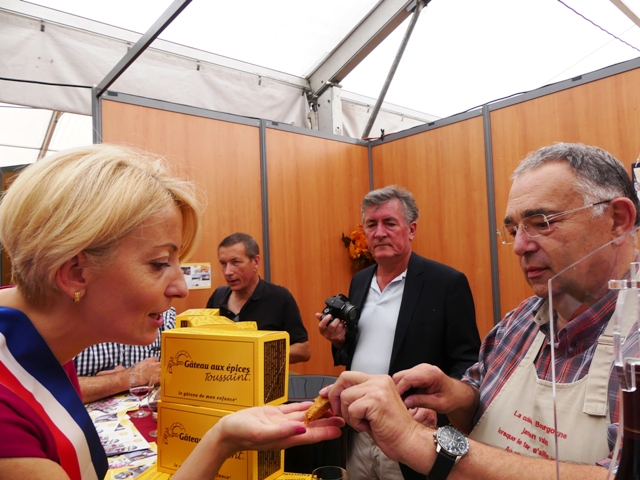 FOIRE DE MONTBARD 2016 MARIE QUIQUEMELLE POUR ECHO DES COMMUNES