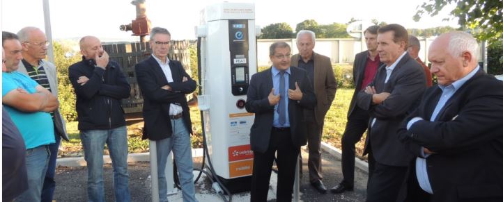 L'Auxois-Sud, borne de recharge de v&eacute;hicules &eacute;lectriques, R&eacute;my COMBERNOUX, Jean-Marie Faivret, Jacques-Jaquenet