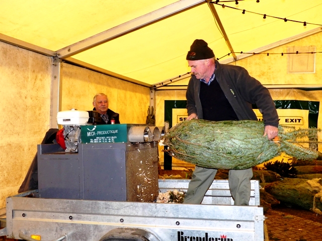 f&ecirc;te du sapin 2016 saulieu marie quiquemelle echo des communes