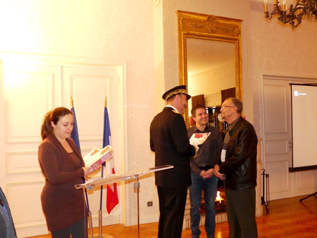 accueil dans la nationalit&eacute; fran&ccedil;aise joel bourgeot 2016 marie quiquemelle echo des communes