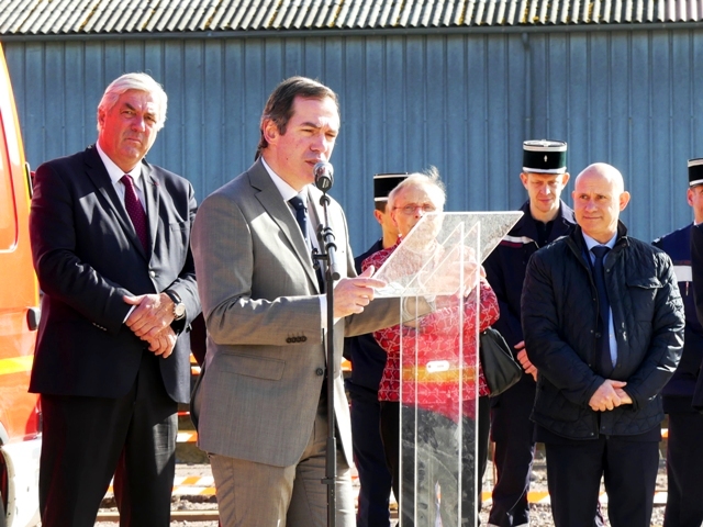 vitteaux premi&egrave;re pierre pompiers 2017 marie quiquemelle echo des communes