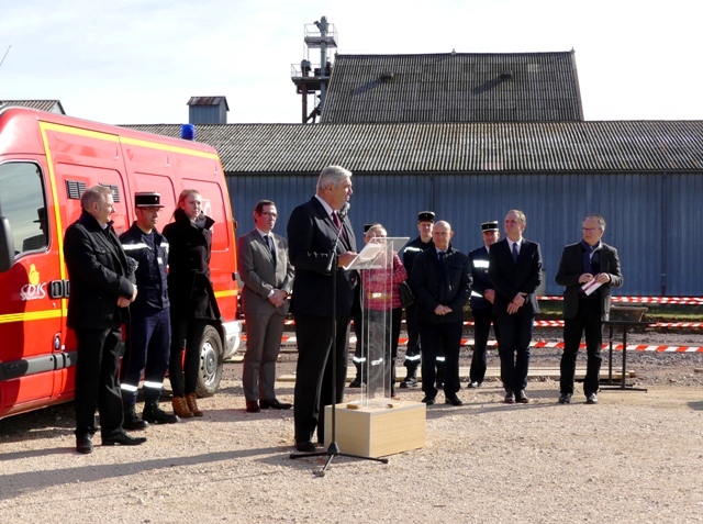 vitteaux premi&egrave;re pierre pompiers 2017 marie quiquemelle echo des communes 