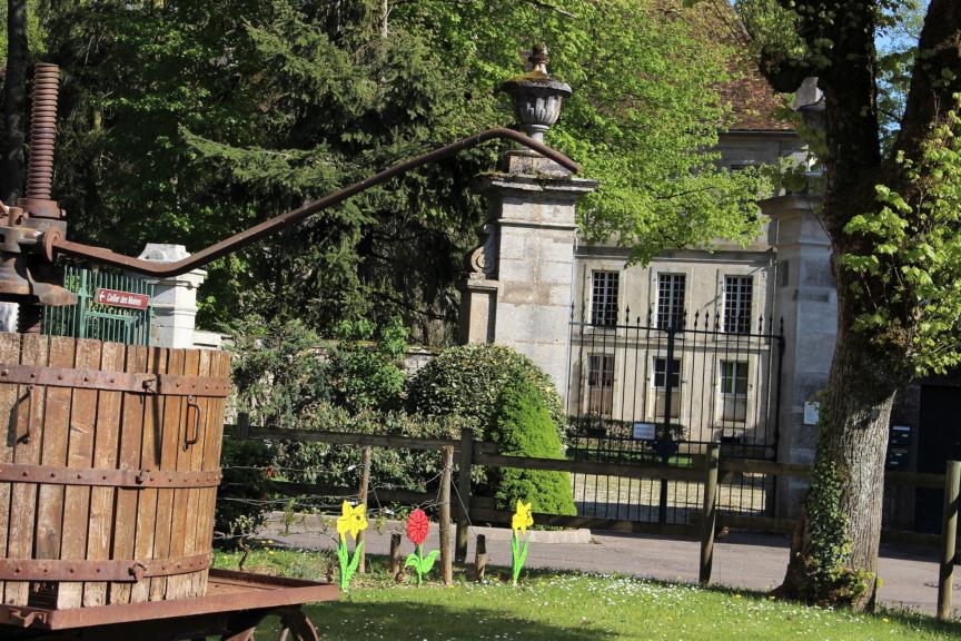 Votez pour B&egrave;ze &laquo; Village pr&eacute;f&eacute;r&eacute; des Fran&ccedil;ais &raquo; !