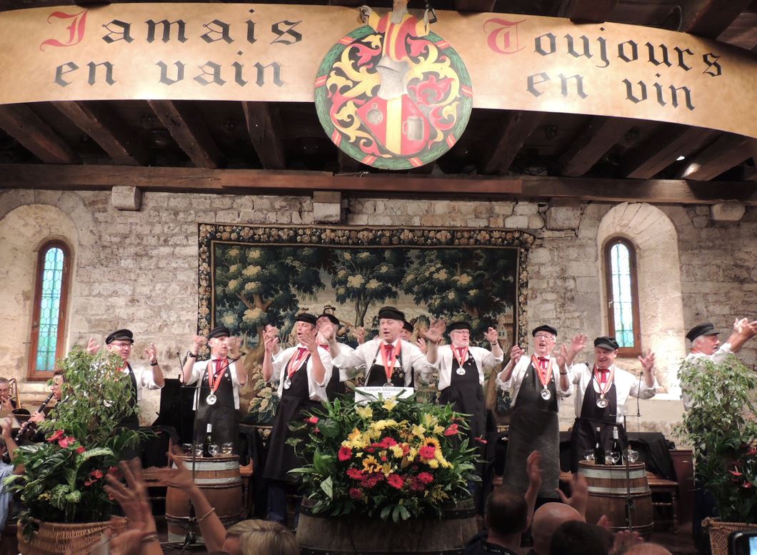 Conseil D&eacute;partemental de la C&ocirc;te-d'Or. La r&eacute;union des maires au Clos Vougeot