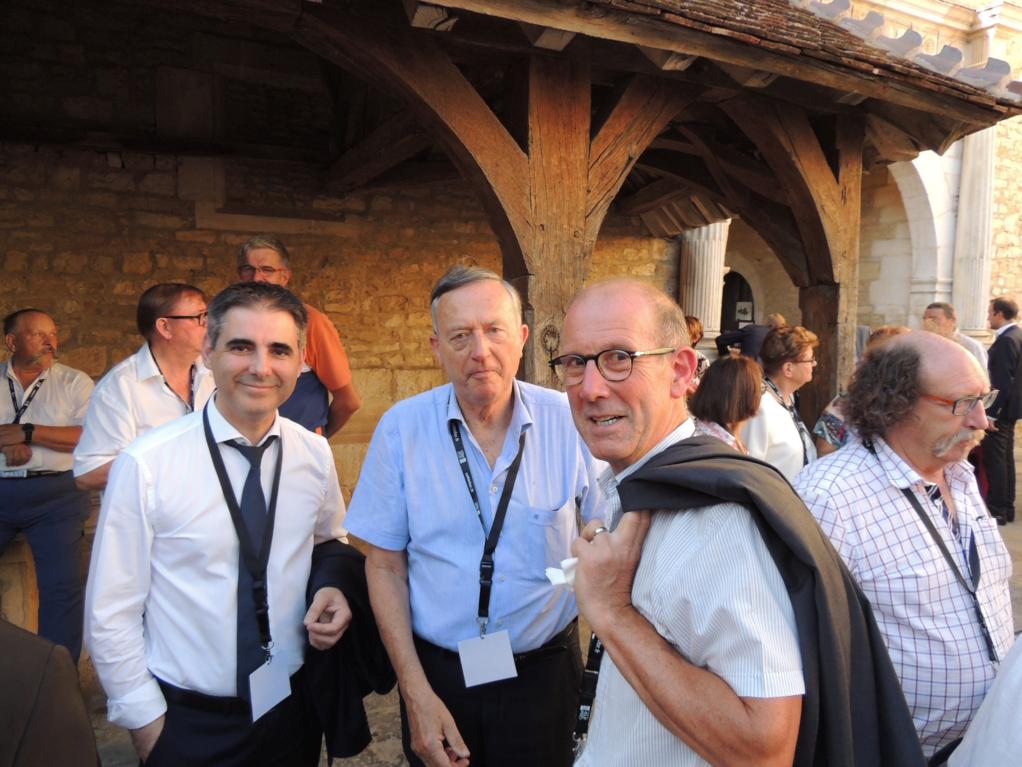 Conseil D&eacute;partemental de la C&ocirc;te-d'Or. La r&eacute;union des maires au Clos Vougeot
