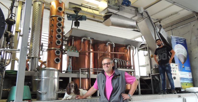 distillation des fines et marcs de Bourgogne dispens&eacute; par la famille Pigneret (Moroges, 71)
