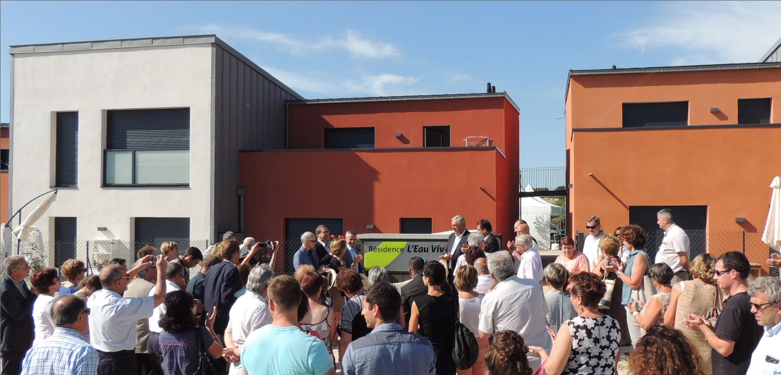 Asni&egrave;res-l&egrave;s-Dijon inaugure la R&eacute;sidence S&eacute;r&eacute;nitis L'Eau Vive