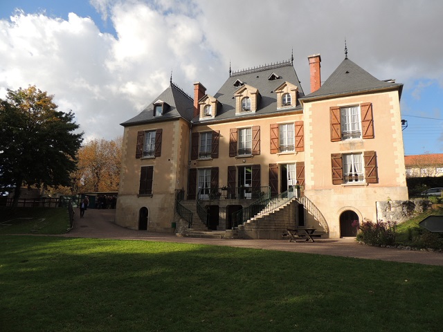 &laquo; Le petit Versailles &raquo; : 50 ans d&rsquo;accueil humaniste du handicap