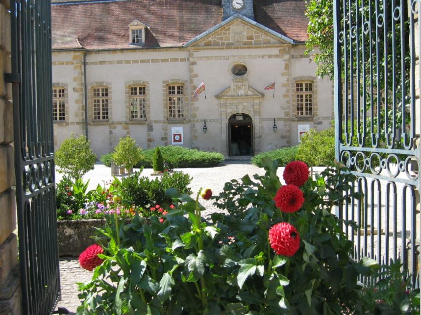 Maison r&eacute;gionale des Arts de la table, Hospice Saint-Pierre