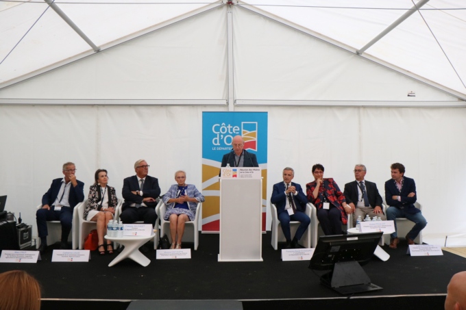 Assembl&eacute;e des maires de la C&ocirc;te-d'Or : Le d&eacute;partement aux c&ocirc;t&eacute;s des collectivit&eacute;s