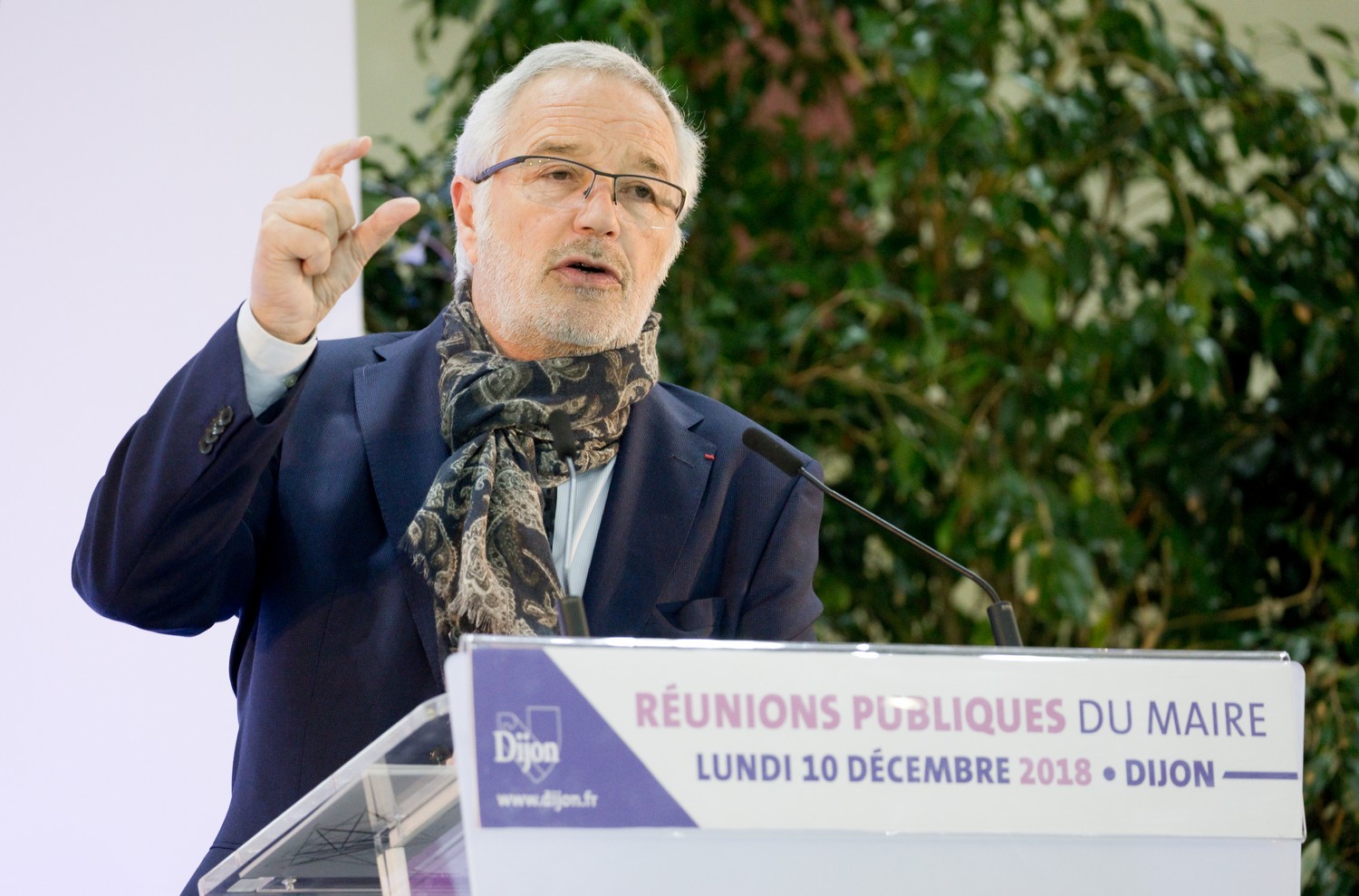 La &laquo; d&eacute;mocratie active &raquo; de Fran&ccedil;ois Rebsamen