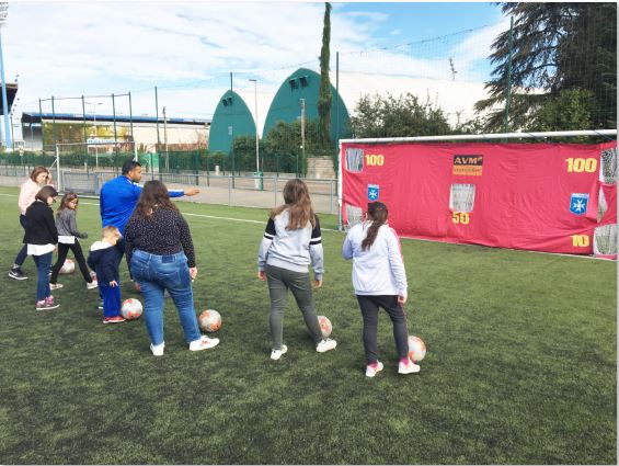 Des cours de soutien et du foot &agrave; l&rsquo;AJA pour les jeunes locataires
