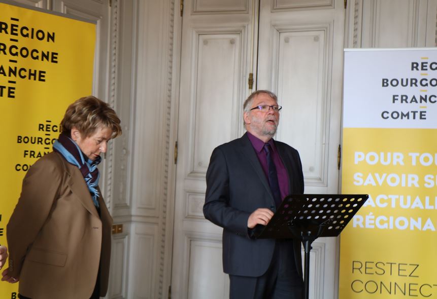 Dominique Lanternier, Proviseur du lyc&eacute;e Stephen Liegard &agrave; Brochon