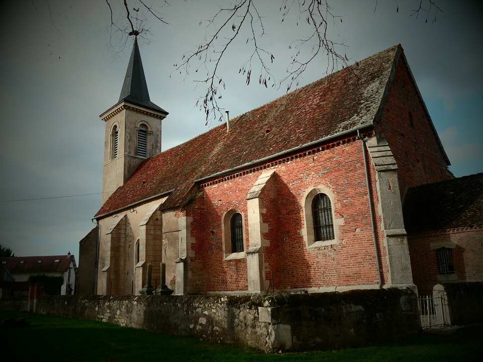 Tichey, &eacute;glise d&eacute;di&eacute;e &agrave; Saint-Pierre,