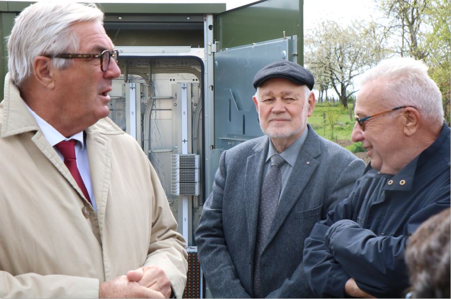 Inauguration du nouveau central &agrave; haut et tr&egrave;s haut d&eacute;bit (NRA PRM) de Bonnencontre.
