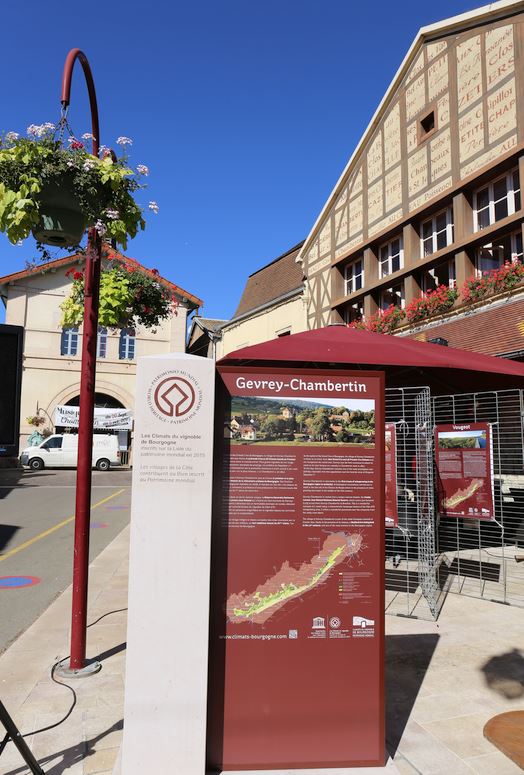 La signal&eacute;tique patrimoniale des Climats du vignoble de Bourgogne inaugur&eacute;e