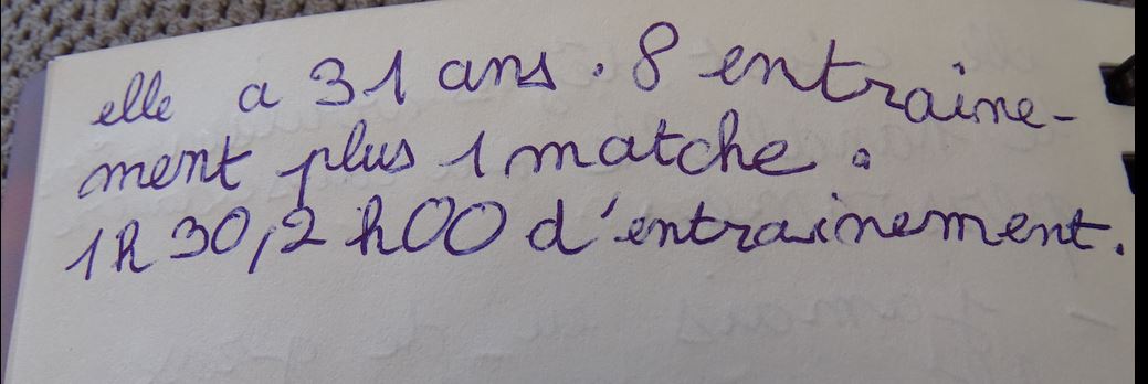 La JDA Dijon Hand dans les yeux d'une enfant 