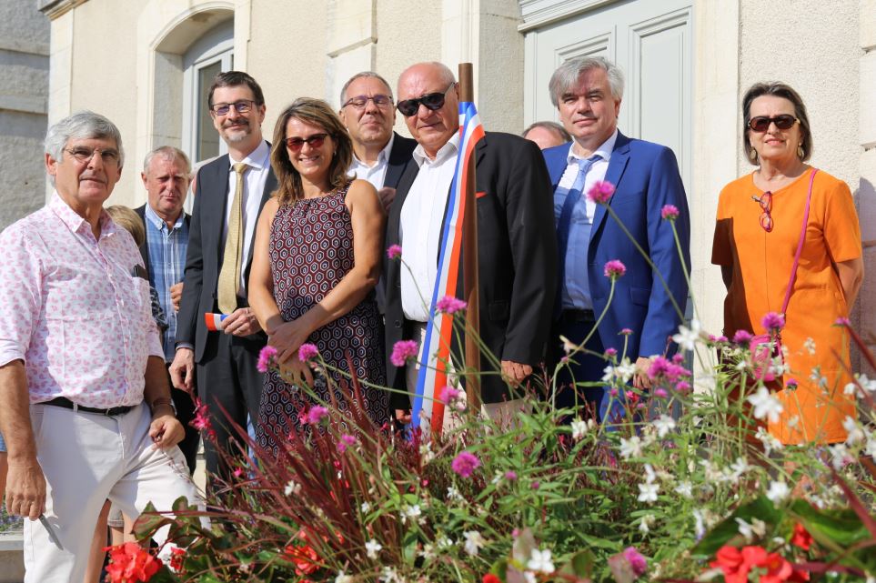 Accessibilit&eacute;, services publics, logement, Til-Chatel inaugure ses nouveaux am&eacute;nagements