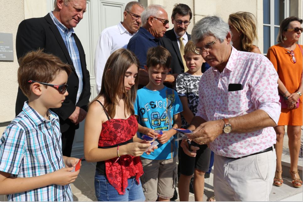 Accessibilit&eacute;, services publics, logement, Til-Chatel inaugure ses nouveaux am&eacute;nagements