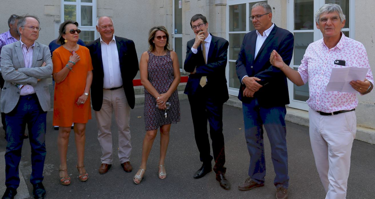 Accessibilit&eacute;, services publics, logement, Til-Chatel inaugure ses nouveaux am&eacute;nagements