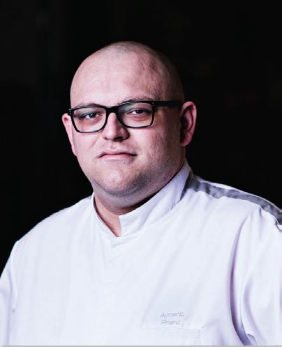 Aymeric Pinard, chef p&acirc;tissier du restaurant La C&ocirc;te-d&rsquo;Or - Relais Bernard Loiseau** - Saulieu