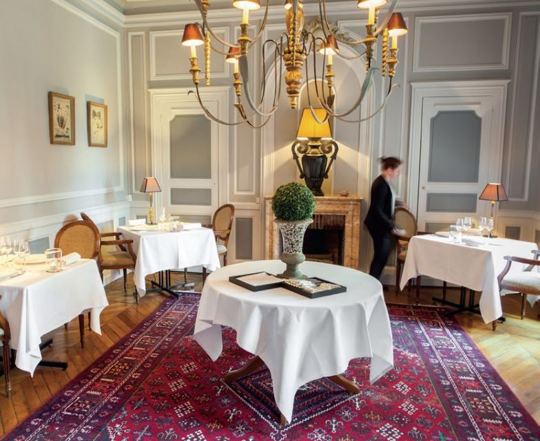 Jordan Billan, chef du restaurant de l&rsquo;Hostellerie C&egrave;dre - Beaune